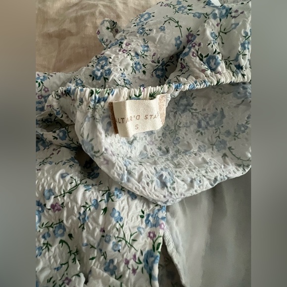 **NWOT**Altar'd State Annabella Floral Top; Size S; open back with crosstie - Picture 3 of 7